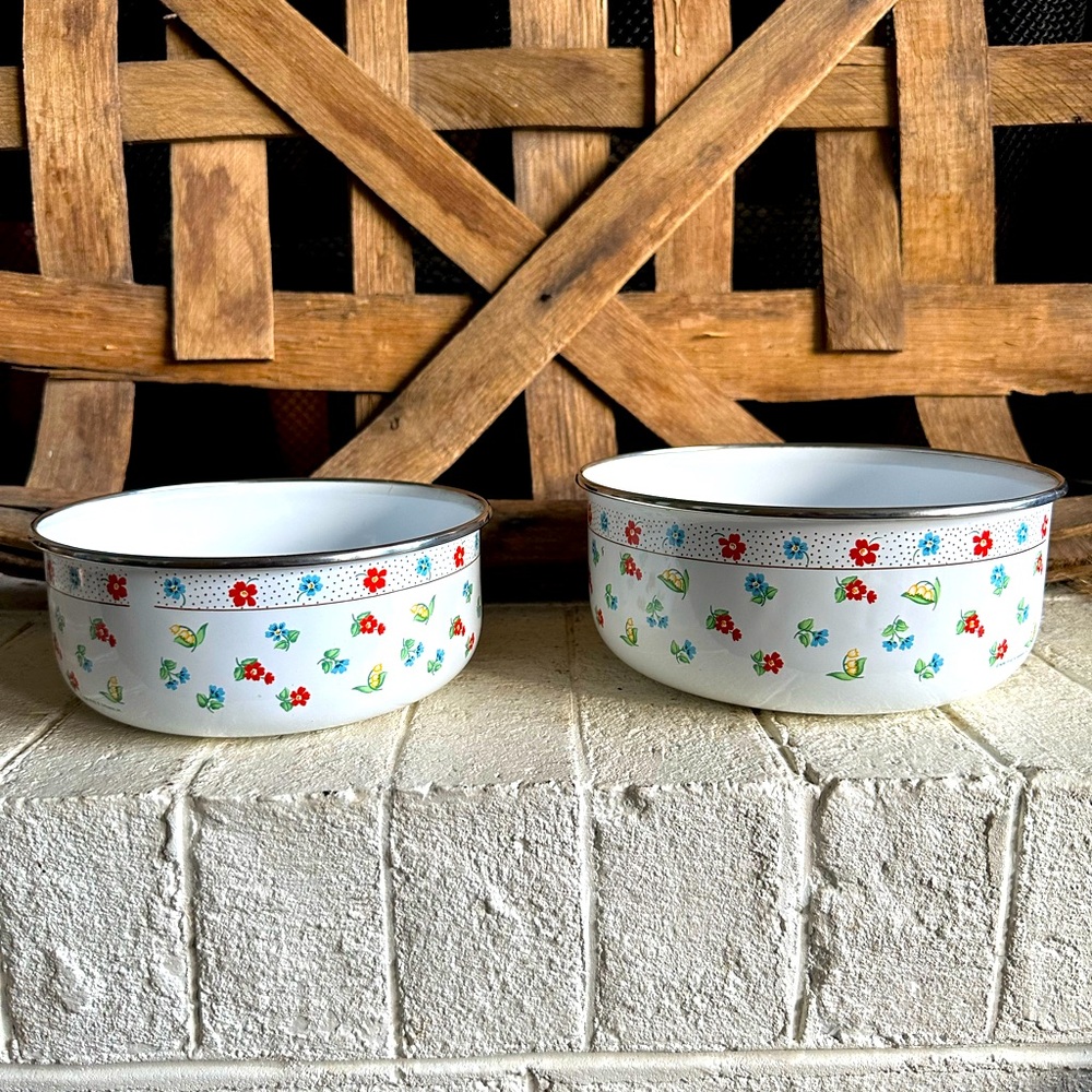 Vintage Enamel Nesting Mixing Bowls M. Kamenstein set of two (50)